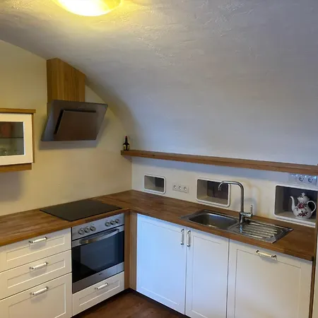 Uriges Alpen-apartment Juen Stefan Daire