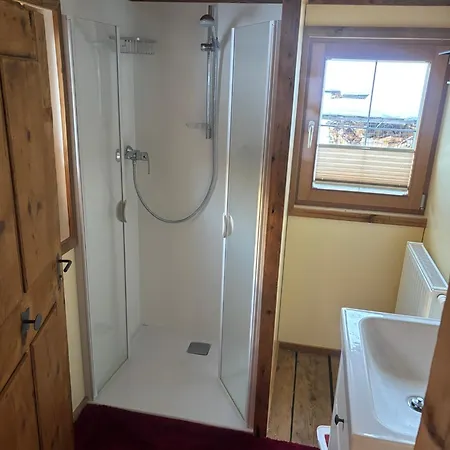 Uriges Alpen-apartment Juen Stefan See