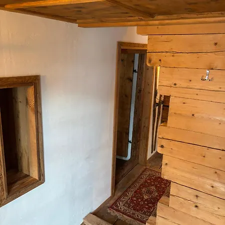 Uriges Alpen-apartment Juen Stefan *