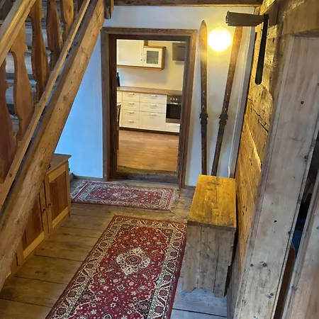 Uriges Alpen-apartment Juen Stefan *