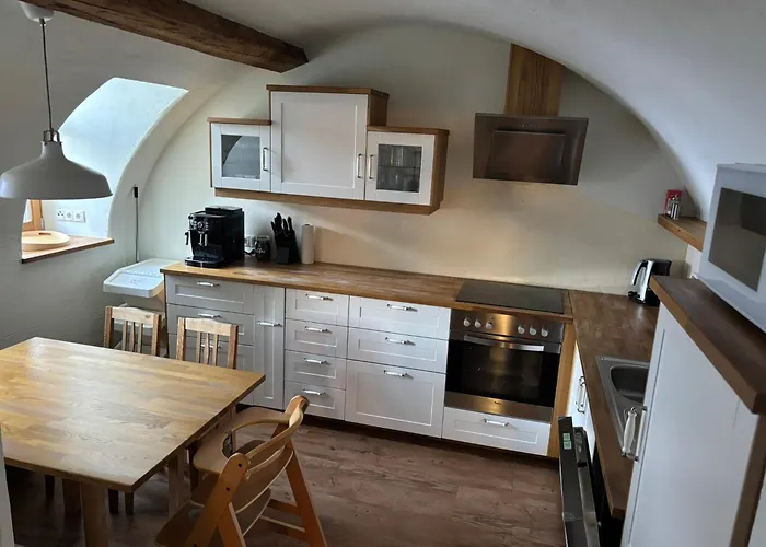Daire Uriges Alpen-apartment Juen Stefan See