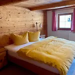 Uriges Alpen-apartment Juen Stefan - Silvretta Premium Card Inklusiv See