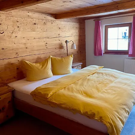 Uriges Alpen-apartment Juen Stefan ゼー