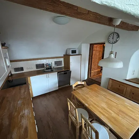 Uriges Alpen-apartment Juen Stefan *