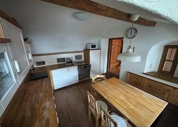 Uriges Alpen-apartment Juen Stefan *